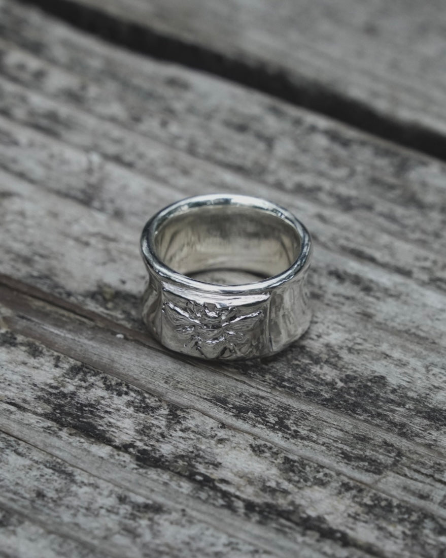 Bee Motif Ring【SV925】