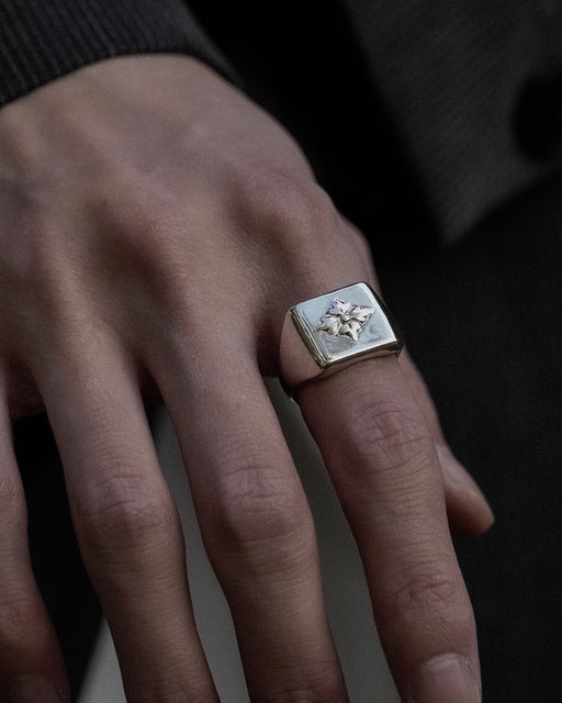 Hanabishi Signet Ring 【SV925】