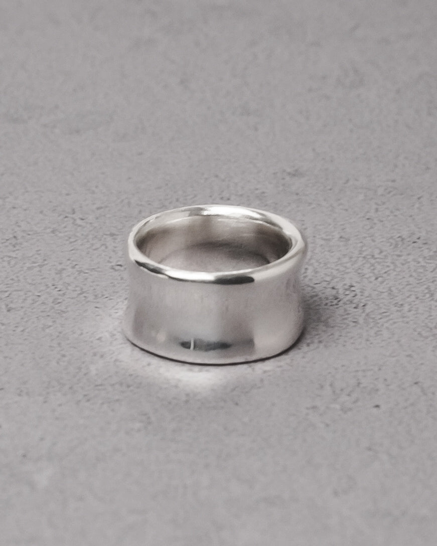 Bee Motif Ring【SV925】