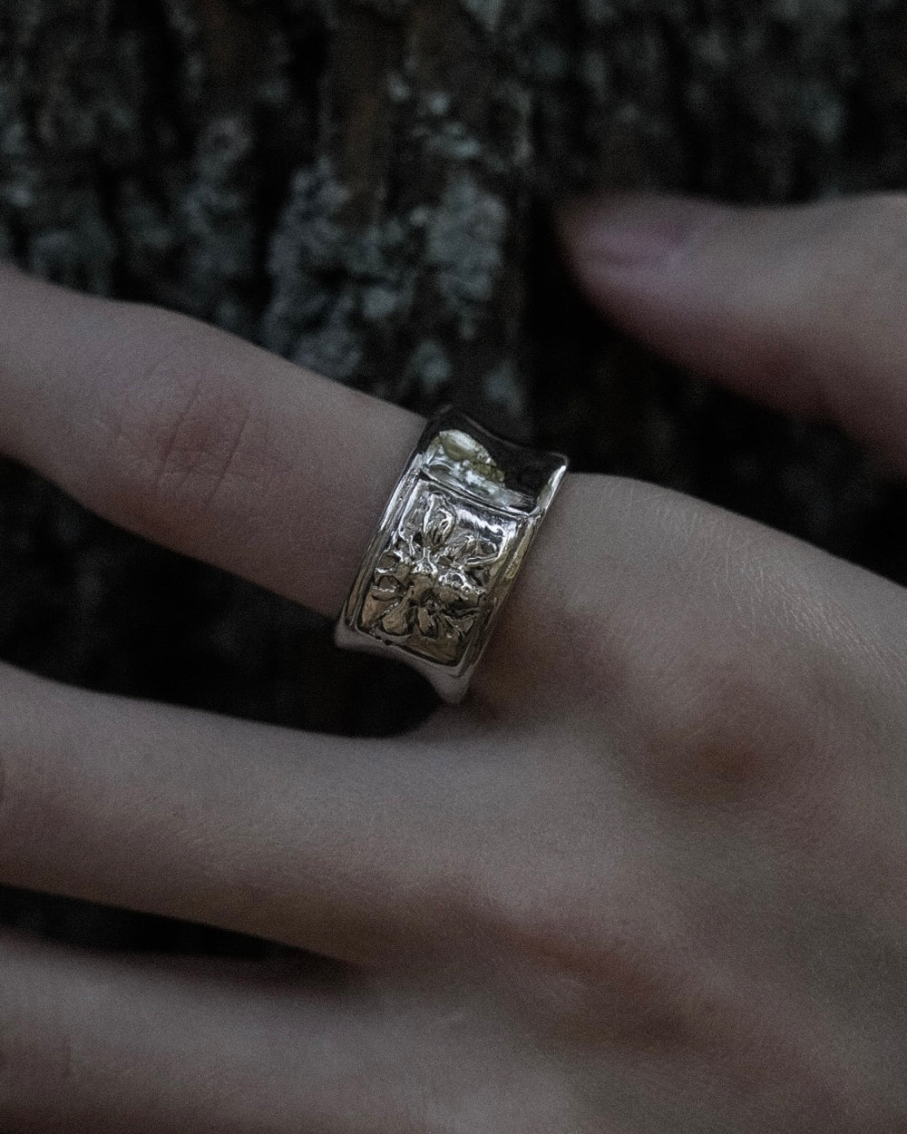 Bee Motif Ring【SV925】