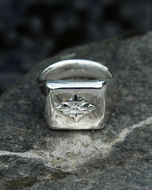 Hanabishi Signet Ring 【SV925】